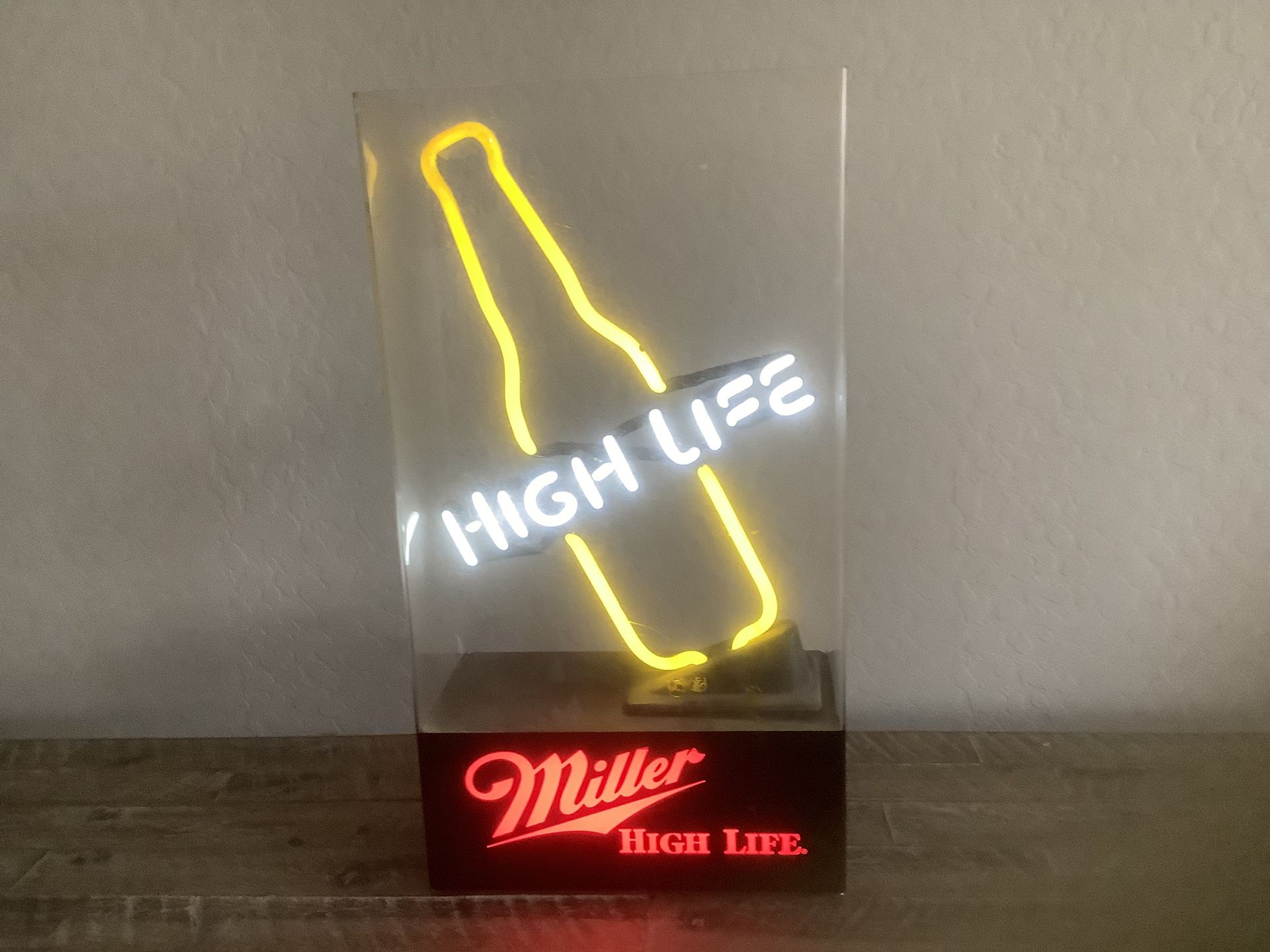 Vintage Miller High Life Neon Light