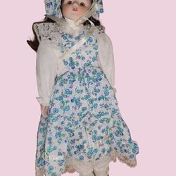 Porcelain Doll – Vintage Style – Boxed