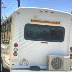 Adventure Bus 