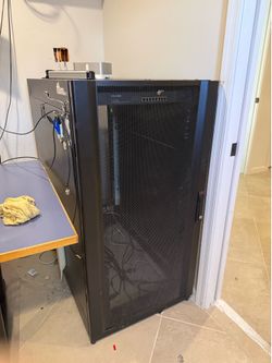 Server Half Rack