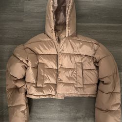 Light pink cropped puffer jacket