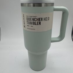BRAND NEW IN BOX 40oz Mint Green STANLEY CUP