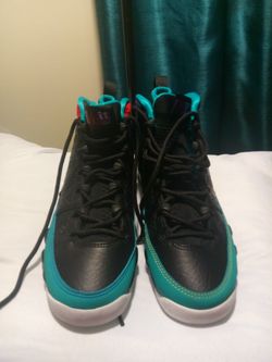 Just do it Jordan Retro 9 dreaming size 4 + 1/2