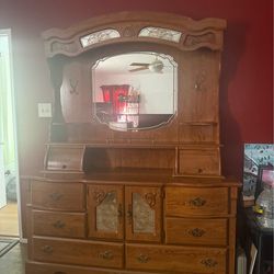 Vintage bedroom set dresser and night stands