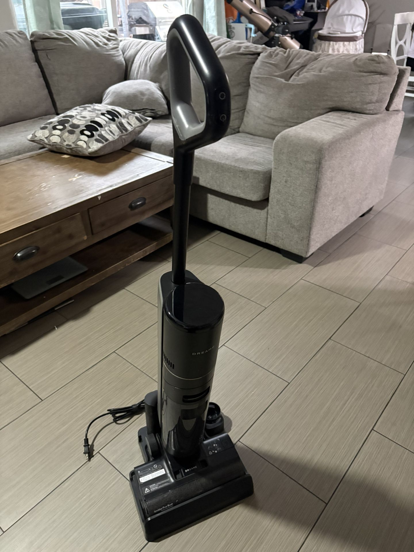 DREAME Wet And Dry Vacuum Cleaner // Aspiradora Automática