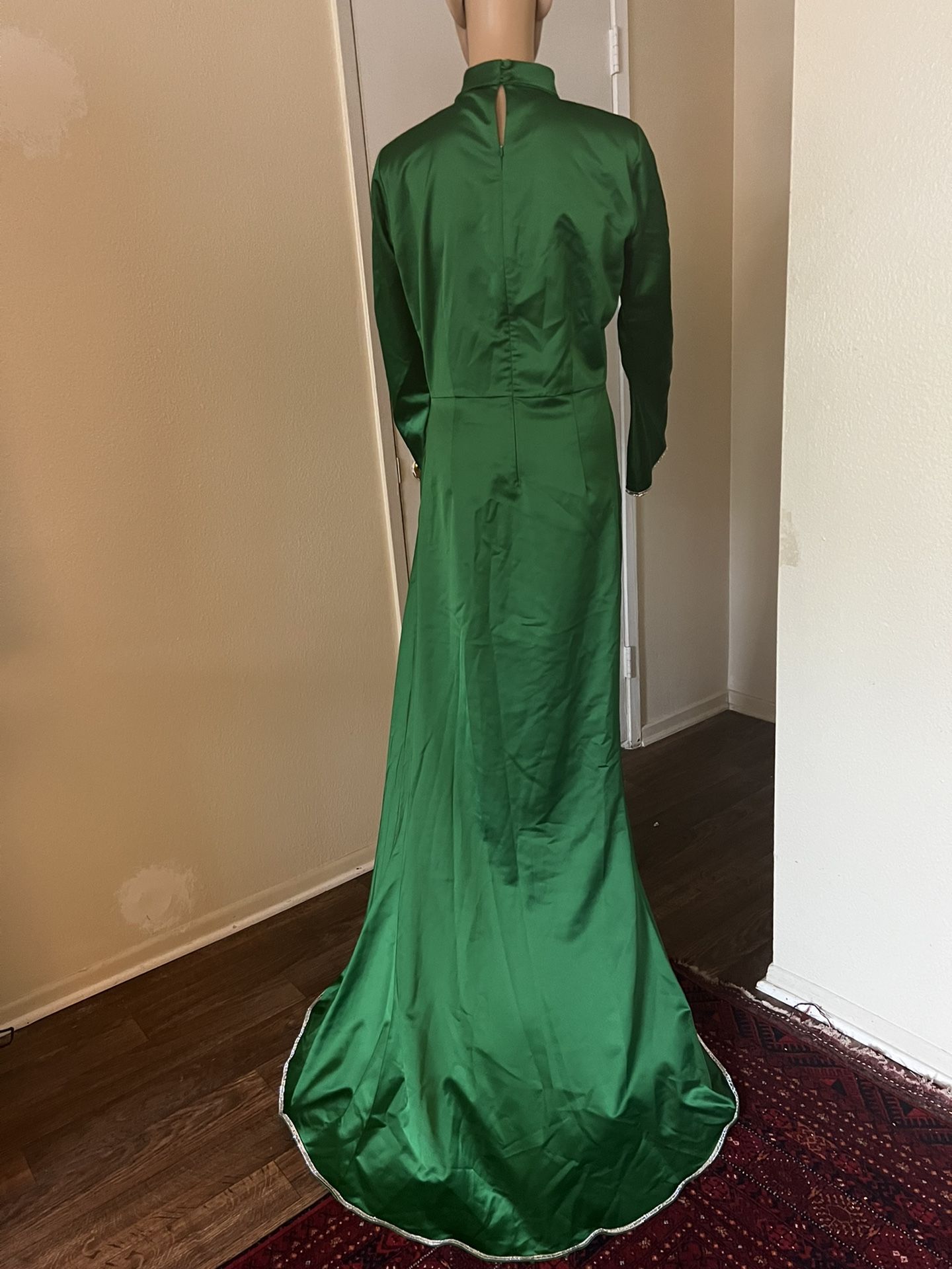 Emerald Green Nikah Long Gown, Wedding Gown, Tall, Ball Gown, Prom.