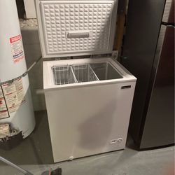 Chest freezer