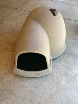 Petmate indigo large dog house