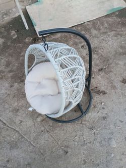 Swing bed for a cat or dog