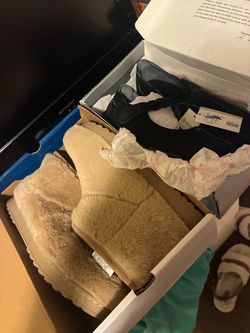 Womens shoes size 11