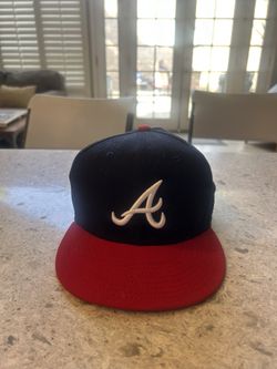 fitted hat
