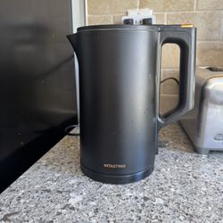 Electric Kettle - Black 