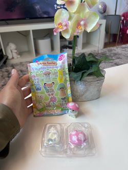 Sylvanian families blooming baby friends series