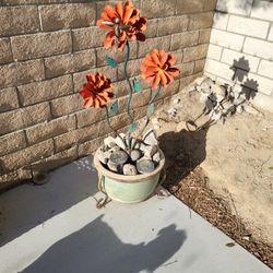 Metal Garden Sculpture 