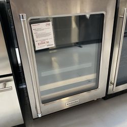 KitchenAid Stainless Steel 24” Beverage Center With Glass Door And Wood Front Racks