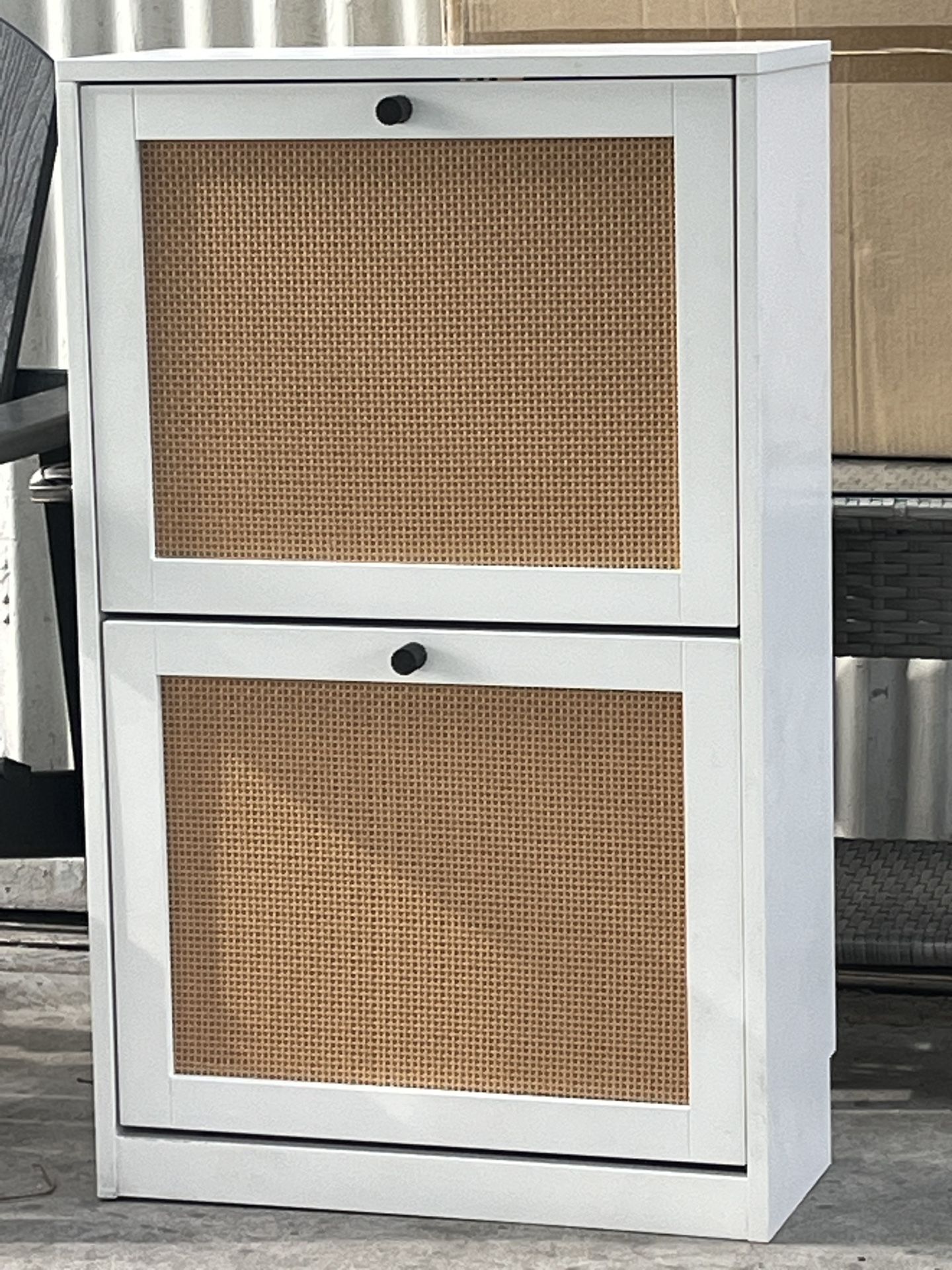 Shoe Storage Cabinet for Entryway with 2 Flip Drawers, Narrow Wood Shoe Cabinet with Rattan Panel, Freestanding Hidden Shoe Organizer for Foyer, Hallw