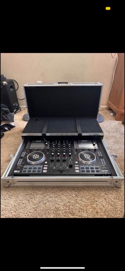 DJ Controller, Newmark VII