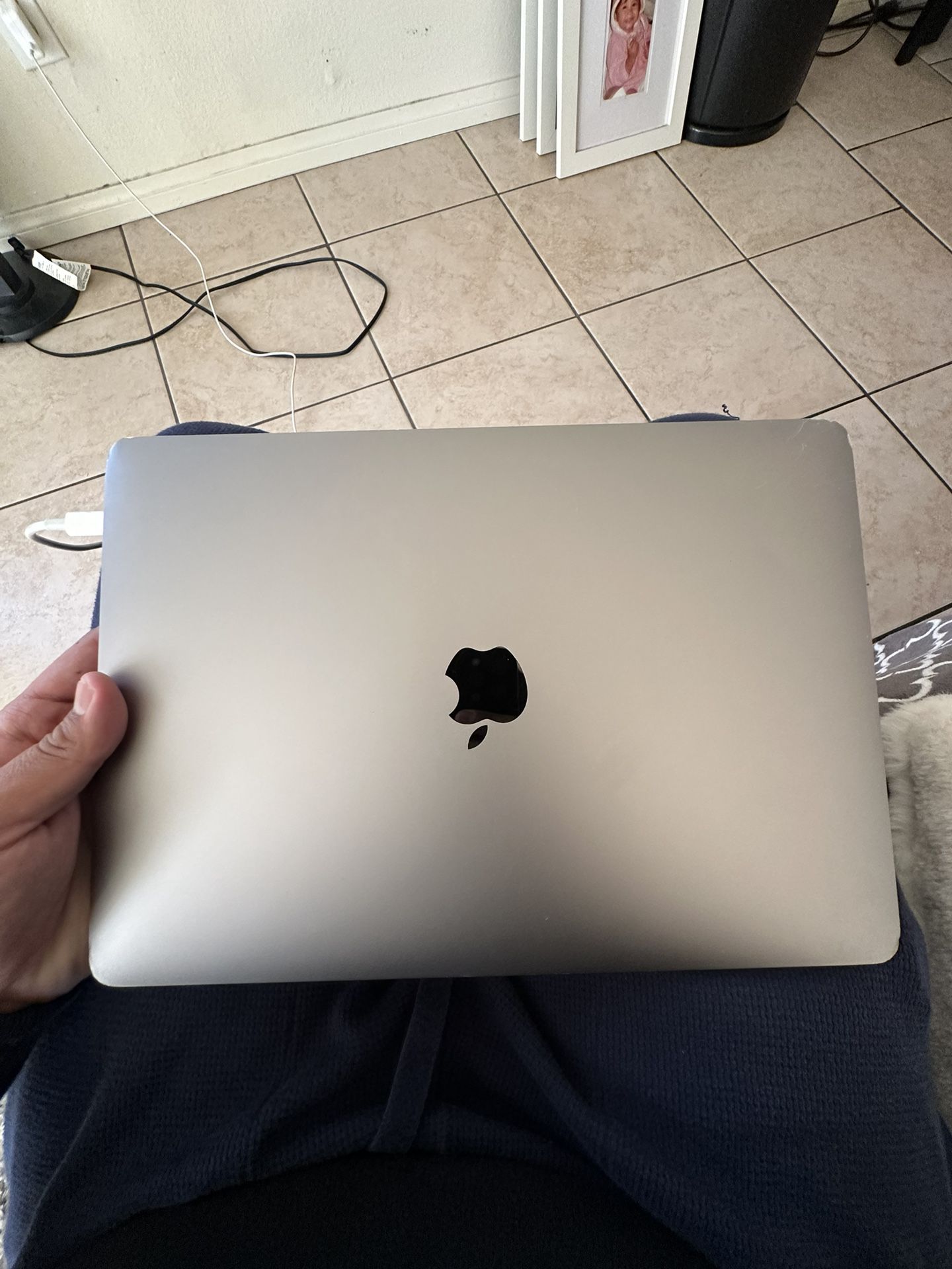 Apple Macbook Pro 13 - inch 