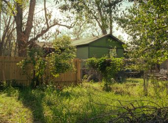 Replace Chain-Link with Wood Privacy Fence – Pearland