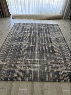 Grey rug