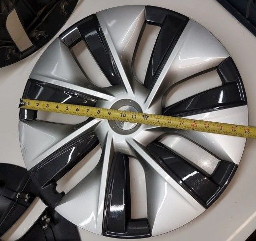 Tesla Model Y 19" Gemini Hubcap Hub Cap Wheel Cover 1044235-00-D
