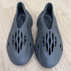 adidas Mens Yeezy FOAM RNR ADULTS