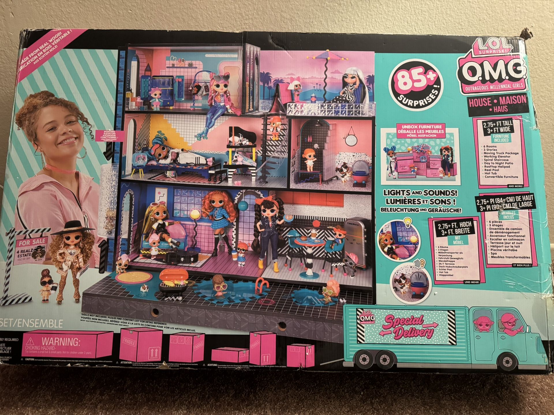 LOL O.M.G Doll House