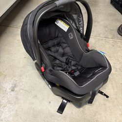 Graco Infant Car seat