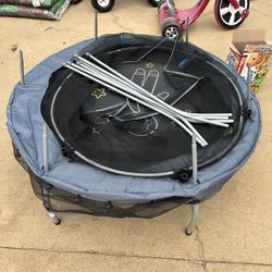 Kids Small Trampoline with Enclosure 