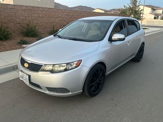 2014 KIA Forte5