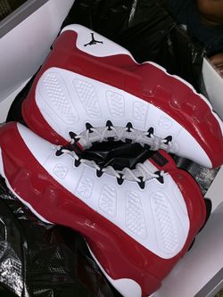 Ds Jordan 9s sz 10