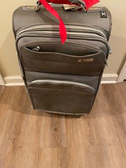 Luggage Delsey soft side carry on