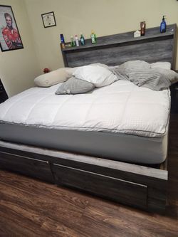 King farmhouse bed frame