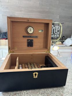 Daniel Marshall Cigar Box 