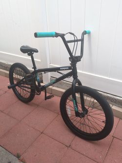 BMX BIKE