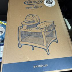 (NEW) Graco Pack n Play Dome LX Playard with Baby Bassinet, Lightweight Portable Crib, Push-Button Fold Travel Crib, Redmond, Convertible