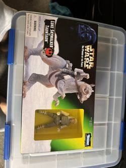 Luke Skywalker & Tauntaun Action Figure