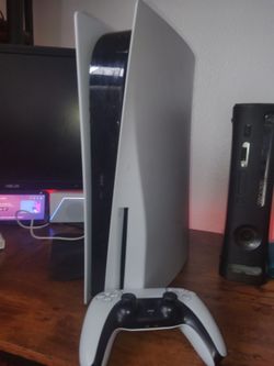 Sony PlayStation 5 Disc Edition Console - Original Launch Model (825GB) White