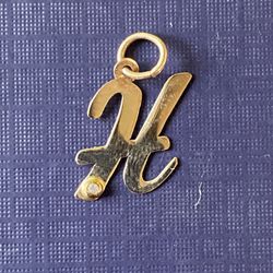 Custom 14k Yellow Gold H Pendent With Diamond