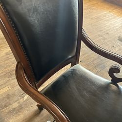 Office Chair Fit For A King  Paid 500 My Lost Your Gain 