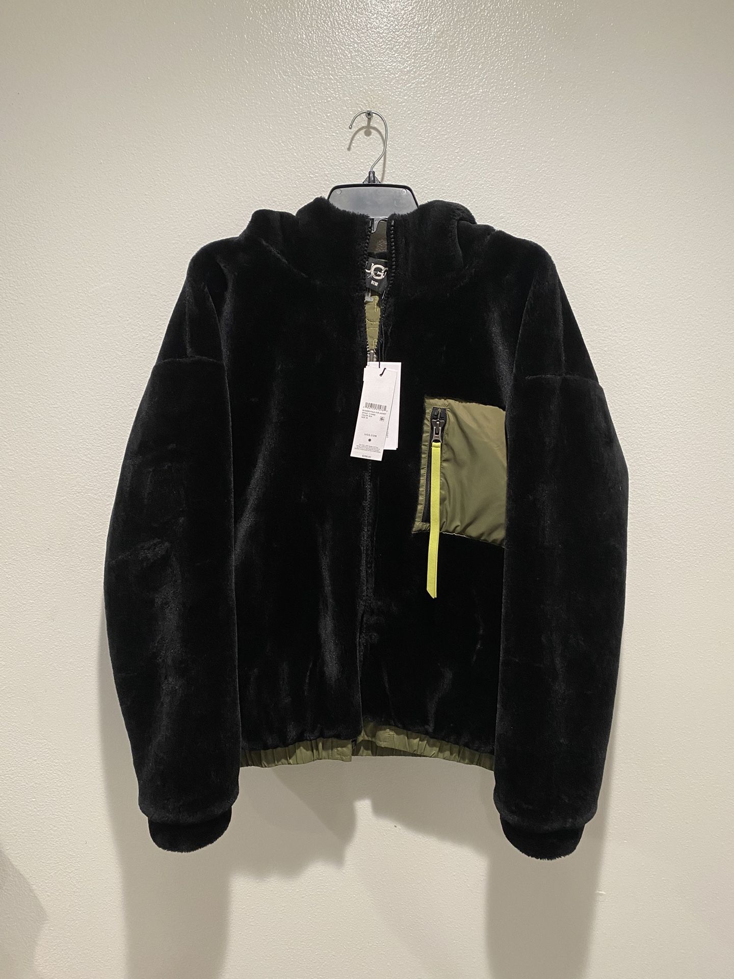 UGG Kairo Faux Fur Jacket Size Medium Men