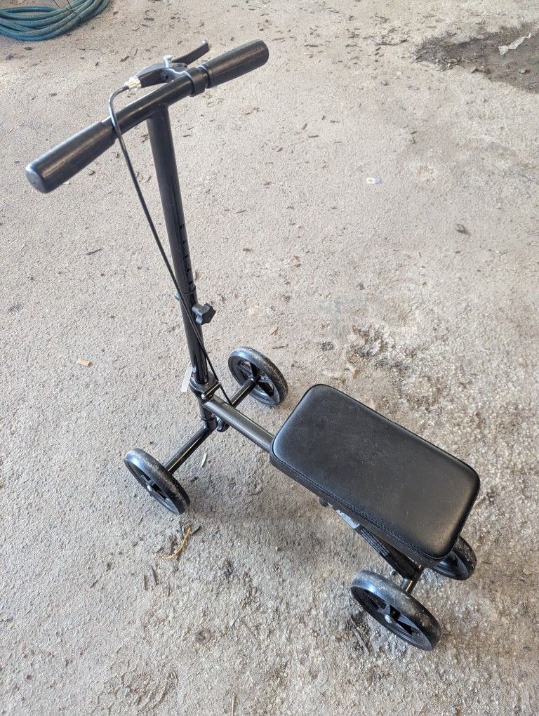 Knee Scooter