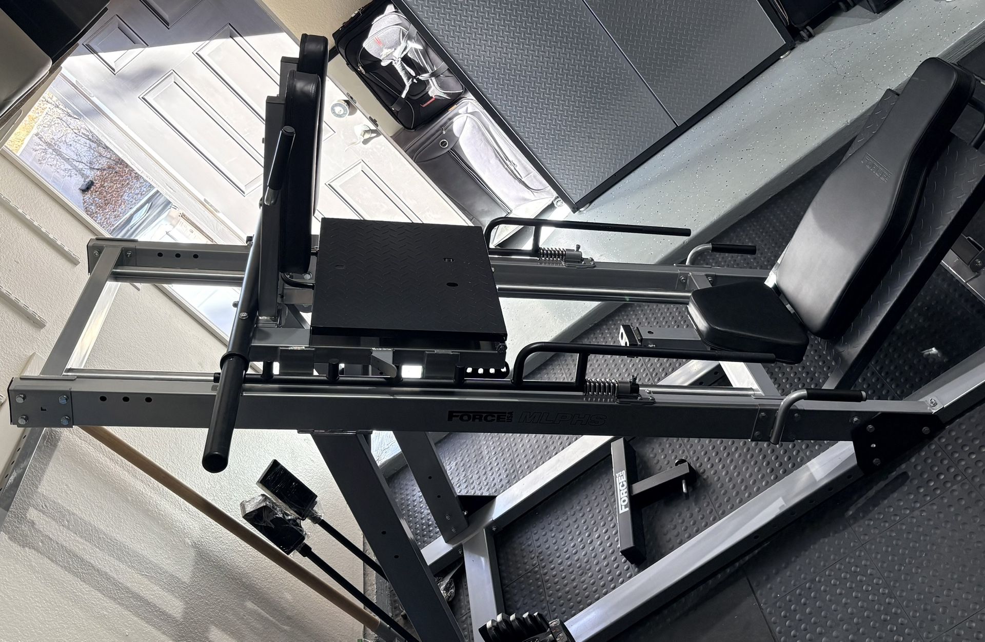 Hack squat/Leg Press Conbination