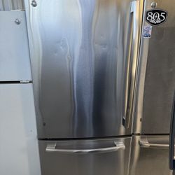 GE Refrigerator 
