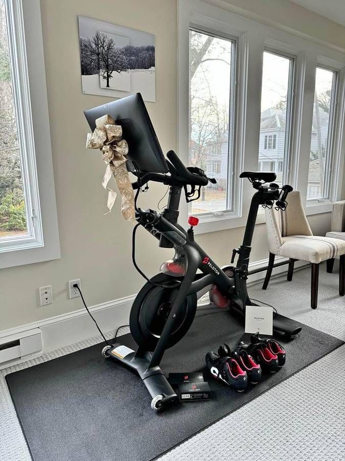 Exellent condition Peloton bike + Delivery + 18 month warranty | Over 1000 happy customers | Google Trade My Spin