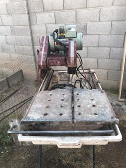 Tile saw