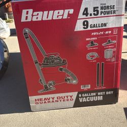 Bauer 9 Gallon Vacuum