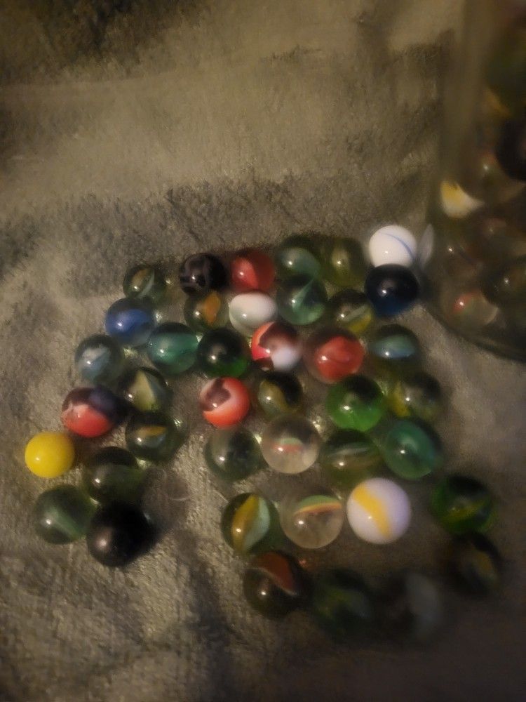 Vintage Marble Collection 