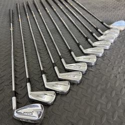 Vintage Titleist tour model golf club set