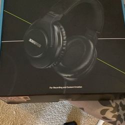 Professional Studio Headphones 